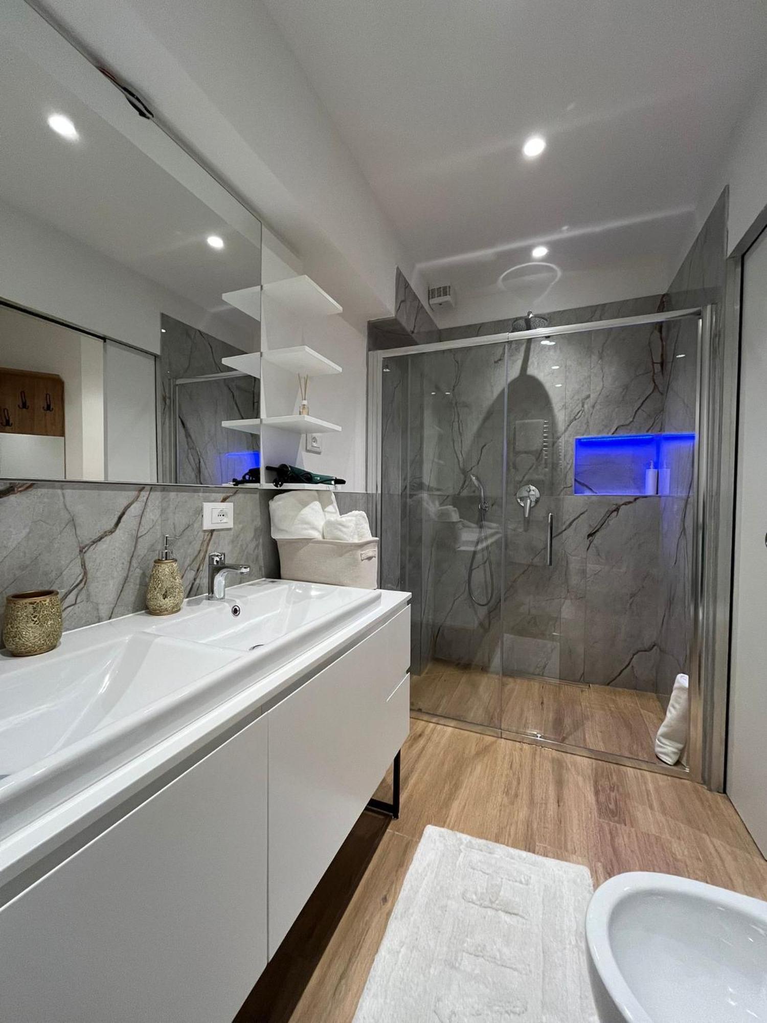 Villa Hajdi Q & U เมราโน ภายนอก รูปภาพ