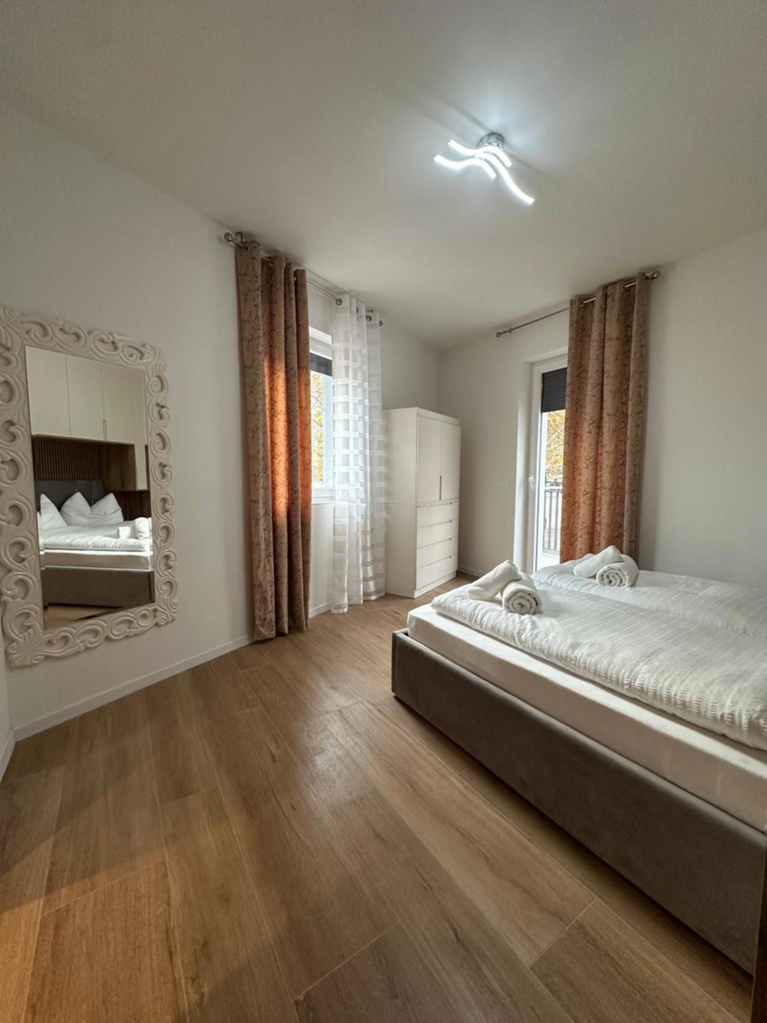 Villa Hajdi Q & U เมราโน ภายนอก รูปภาพ